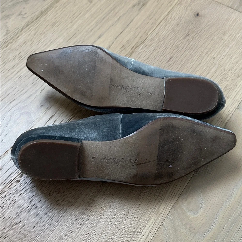🦋1/2 OFF ENDS TONIGHT ONLY🦋Silver grey velvet Mary Jane flats🦋 - Picture 7 of 10